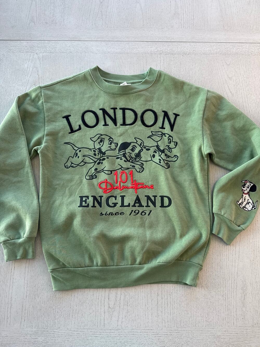 Disney 101 Dalmations Crewneck Sweatshirt Disneybound Whimsical Kidcore